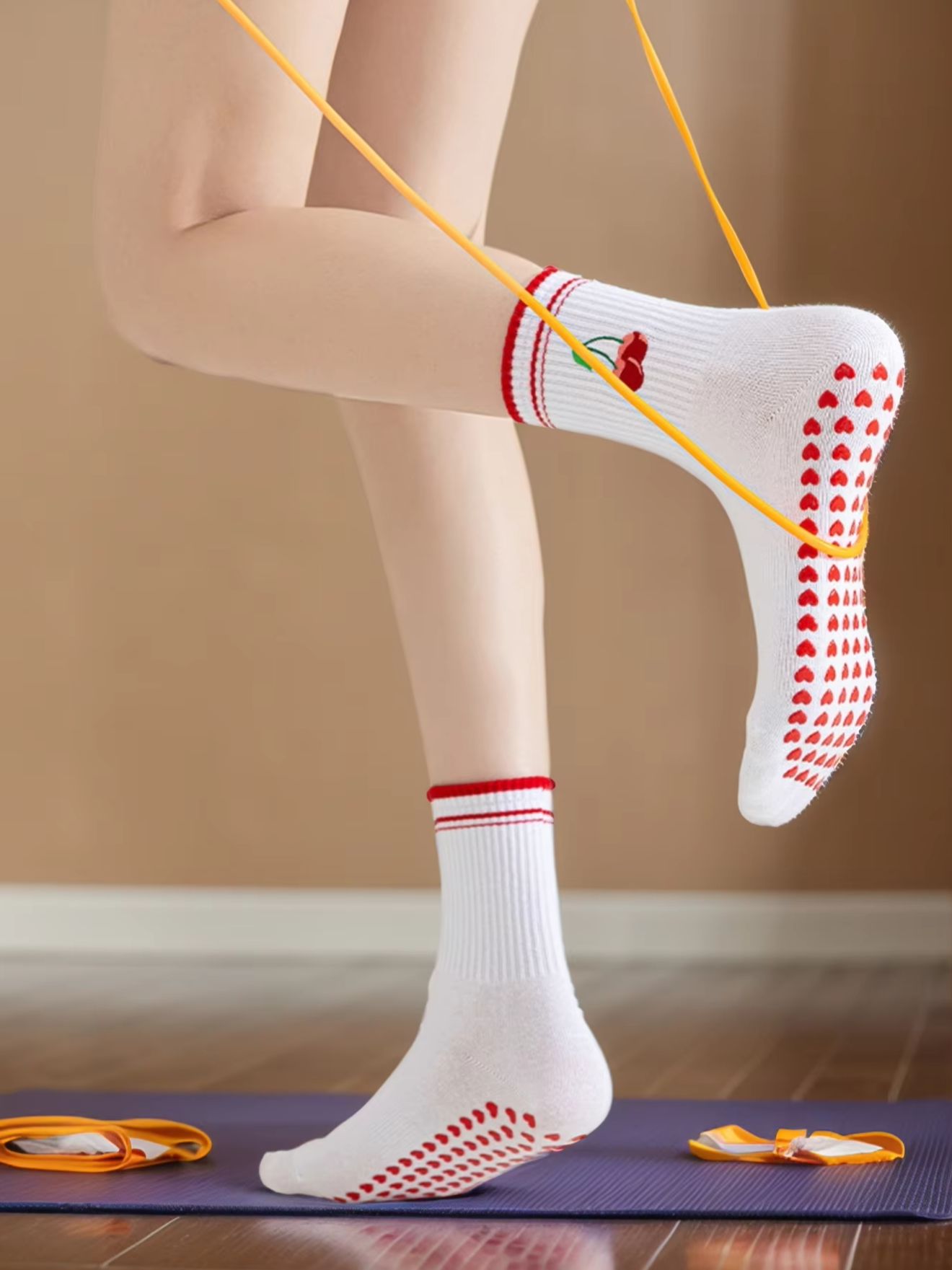 1 Pasang Kaus Kaki Yoga Profes - Pilates & Yoga En Talavera Raquel Díaz ulasan dan harga